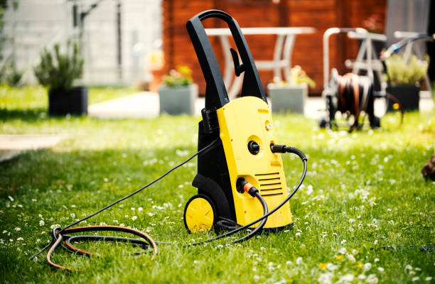 Best Driveway Pressure Washing  in Westmorland, CA